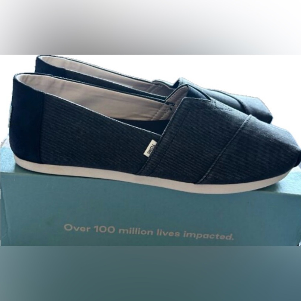 Toms Black Flats